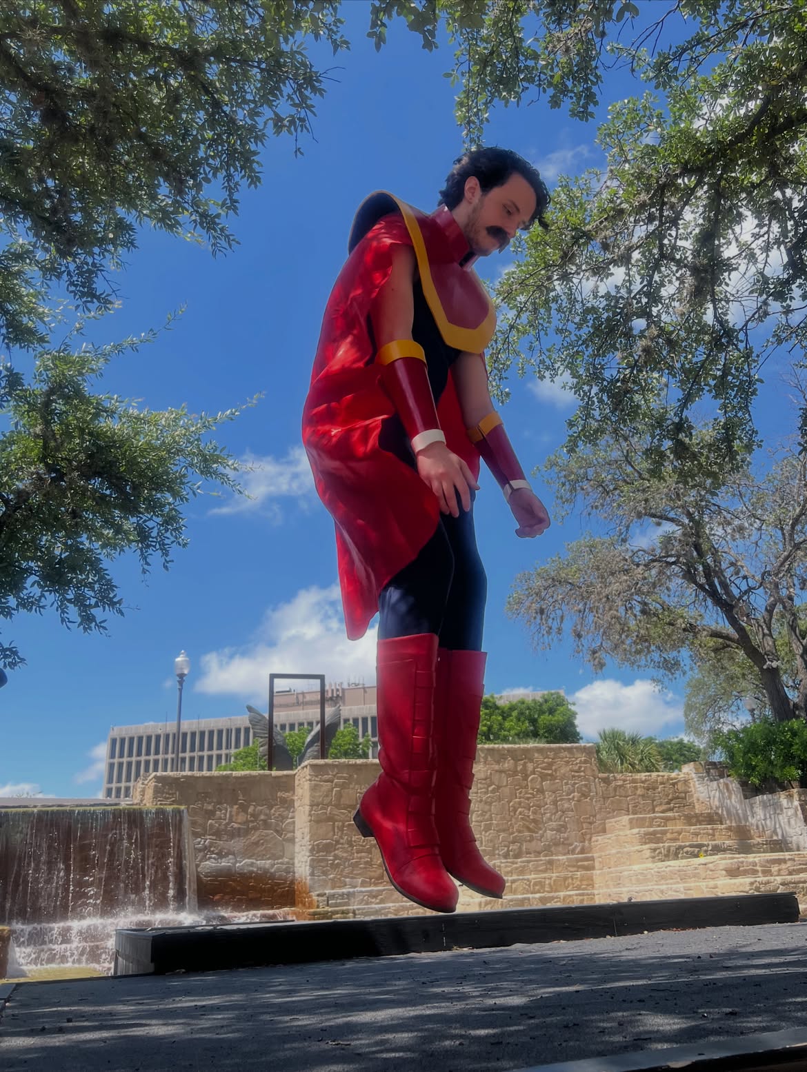 Phenomaman cosplay by @icy_king_cos